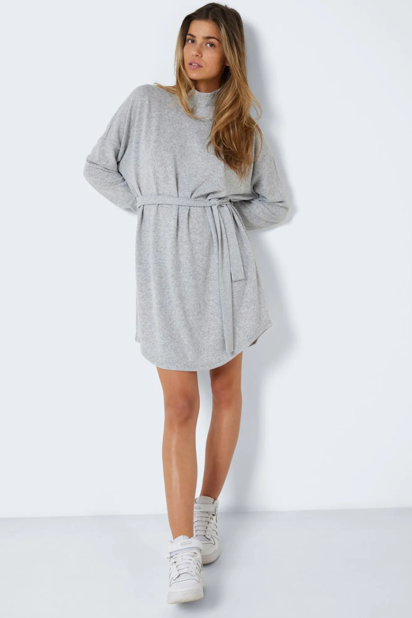 Noisy May Vestido Manga Larga Gris Claro