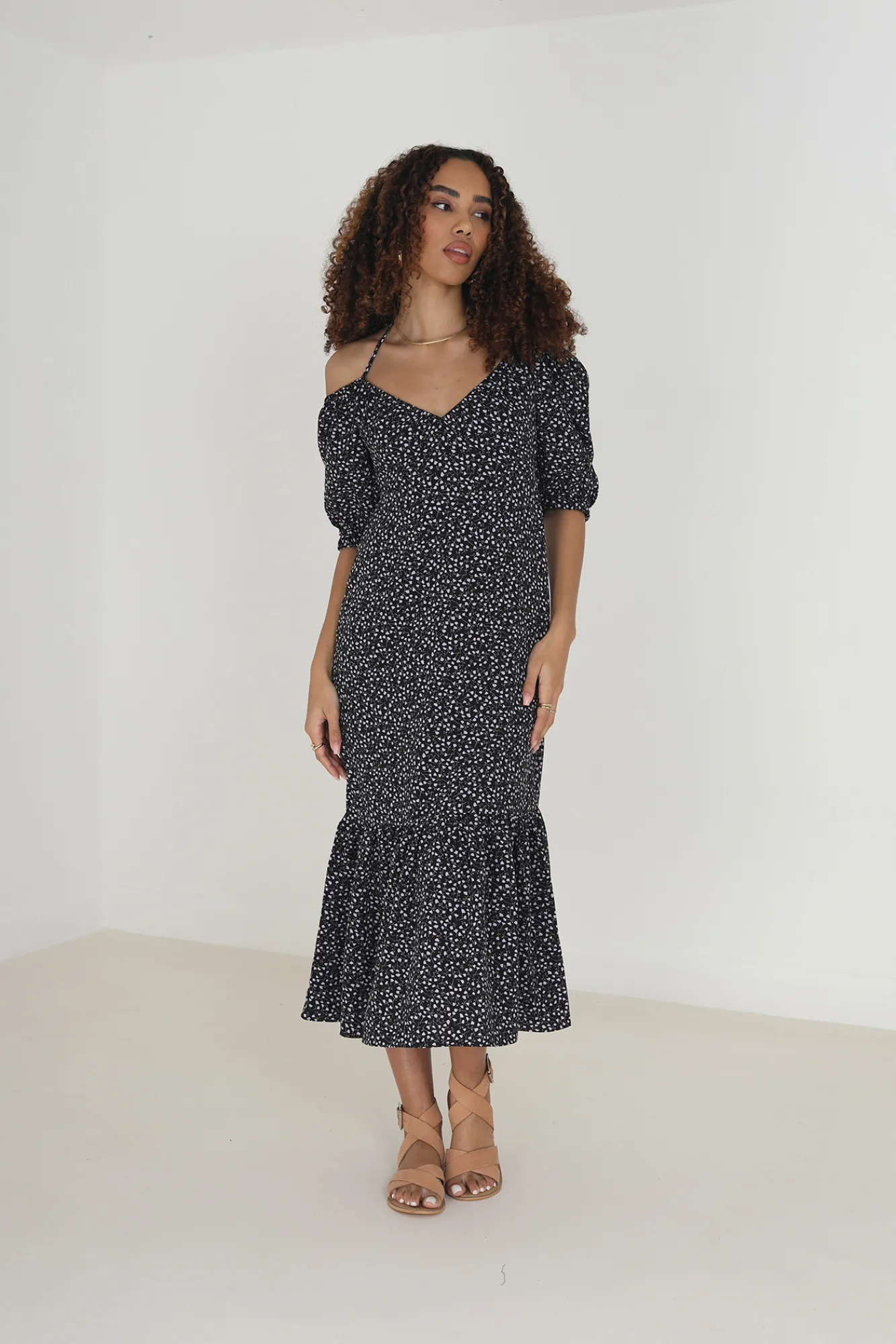 Brave Soul Vestido Mide De Manga Corta Y Estampado De Lunares Negro Sale