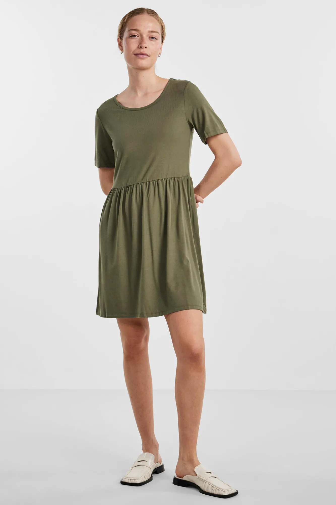 Pieces Vestido Midi Camisero. Verde Best