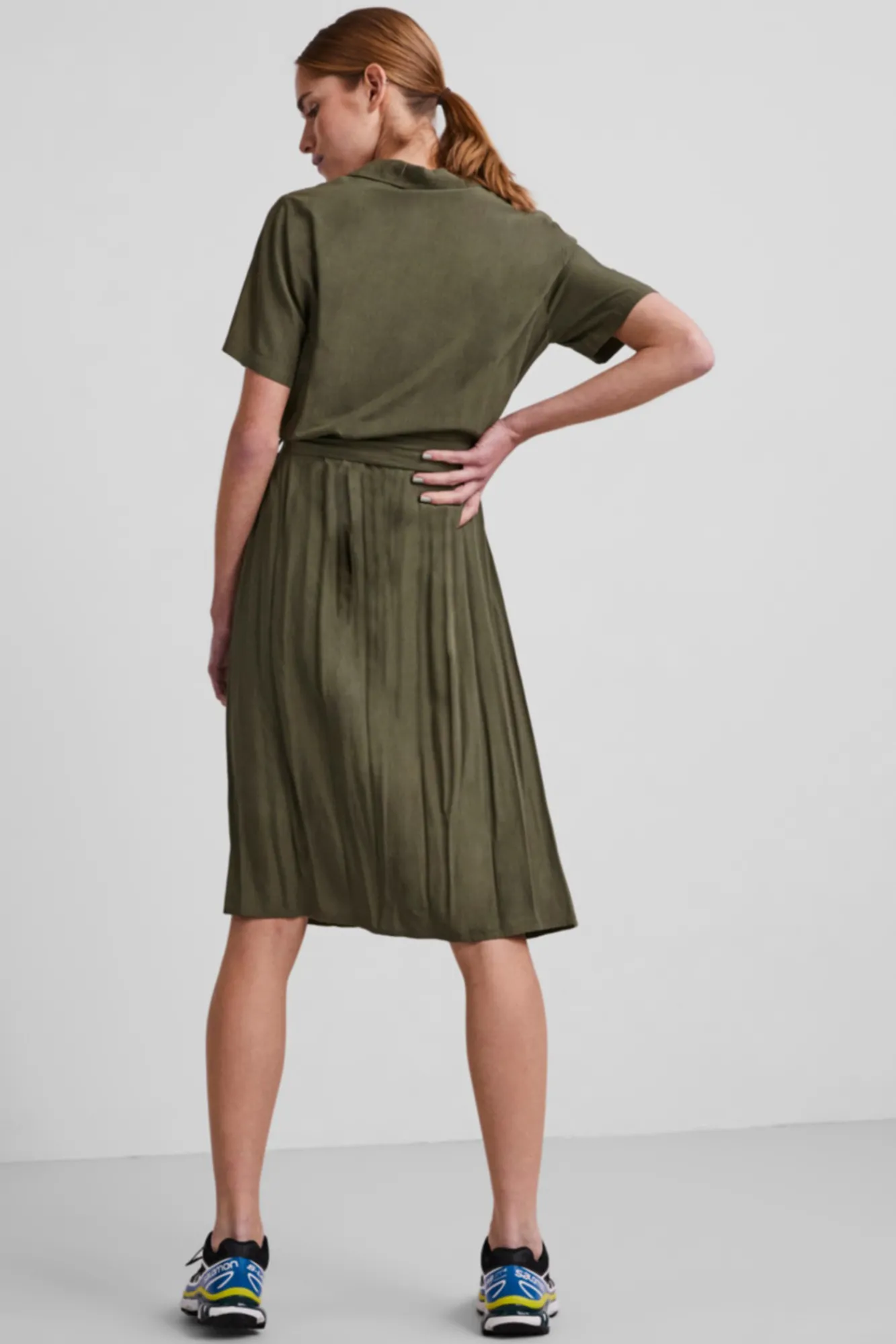 Pieces Vestido Midi Camisero Verde Online