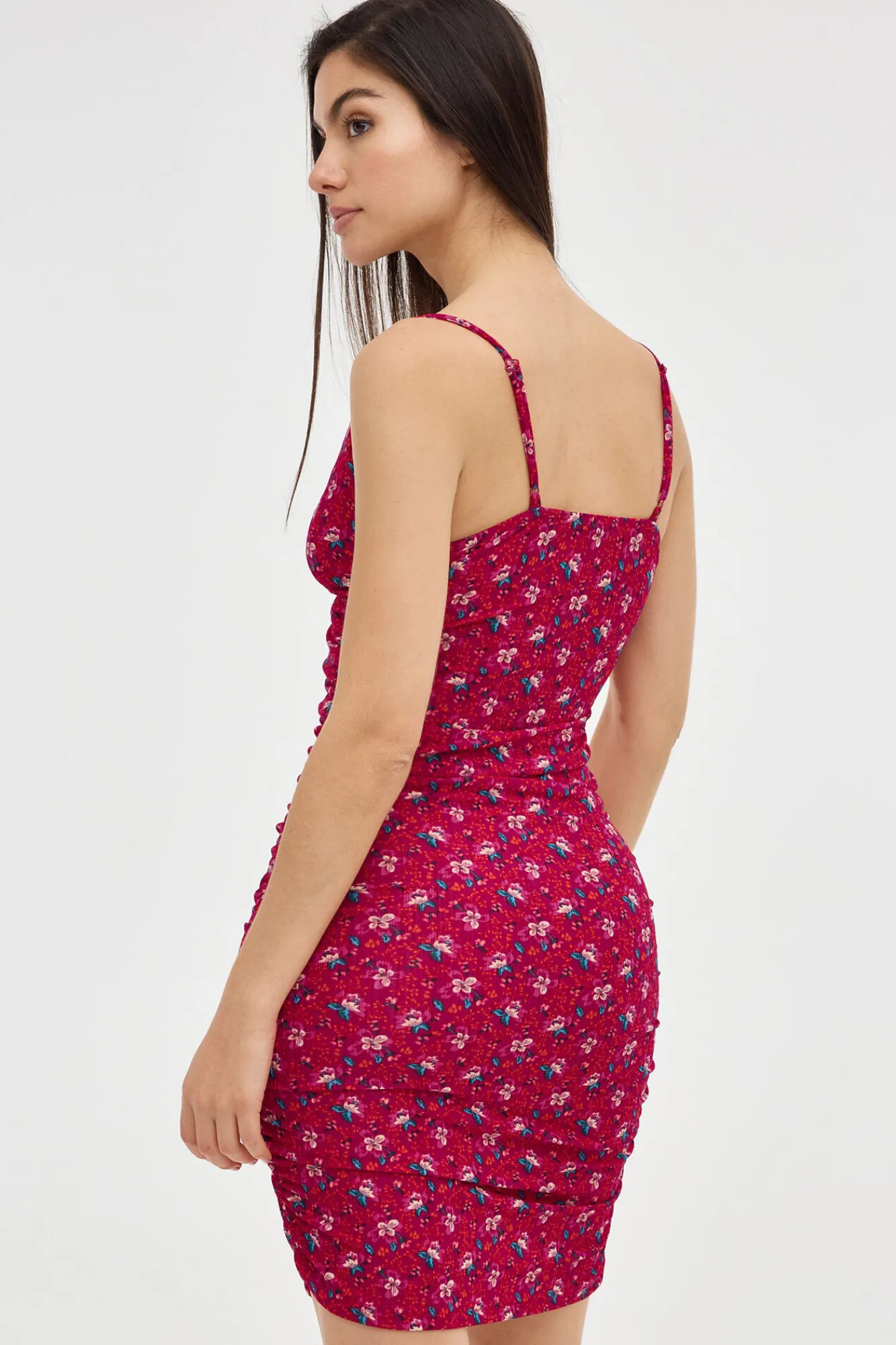 Inside Vestido Midi Frunce Flores Rojo Online