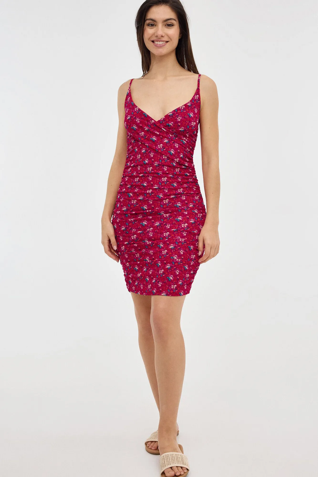 Inside Vestido Midi Frunce Flores Rojo Online