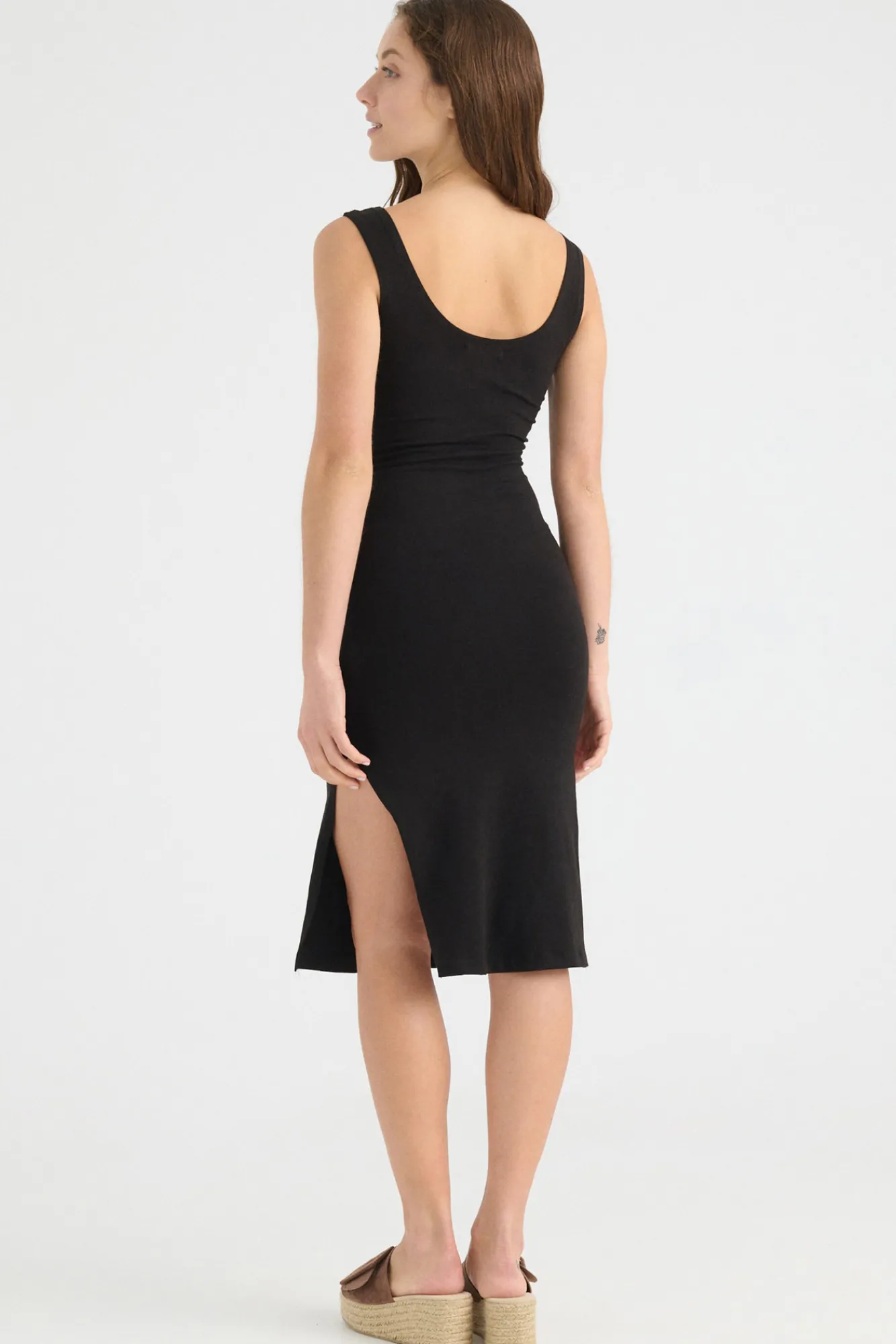 Inside Vestido Midi Punto Negro Hot