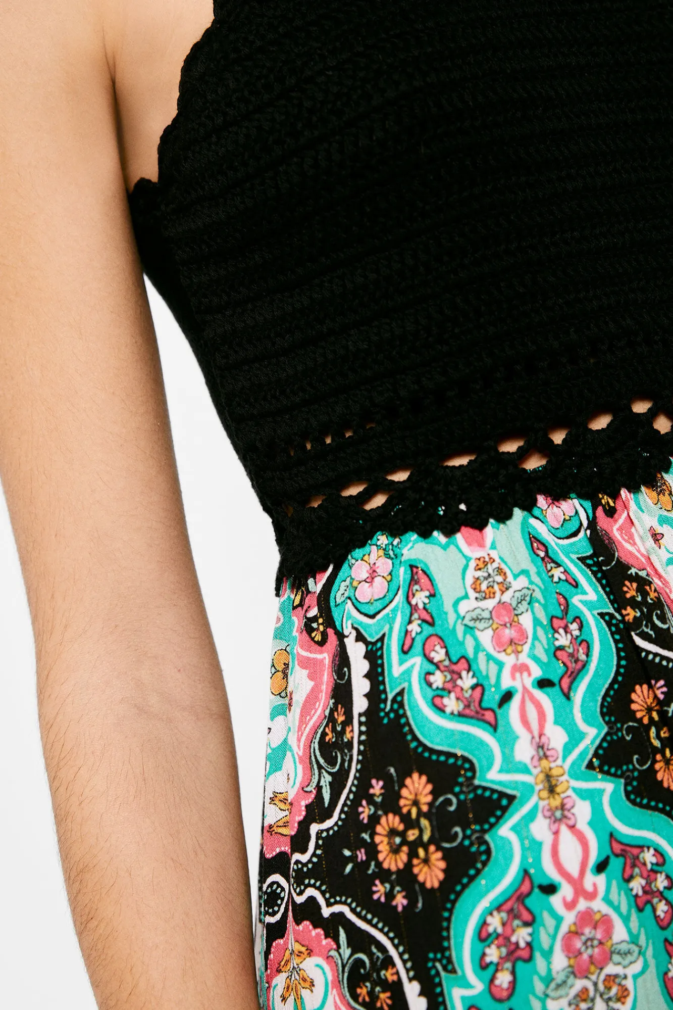 * Vestido Midi Punto Combinado Halter Negro