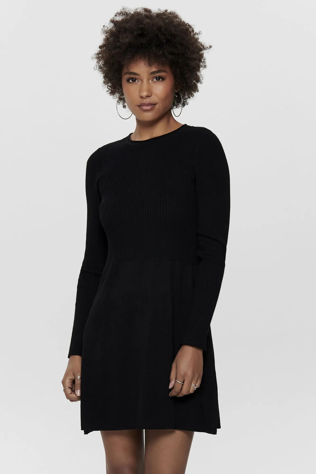 Only Vestido Punto Cuello Redondo Manga Larga Negro Online