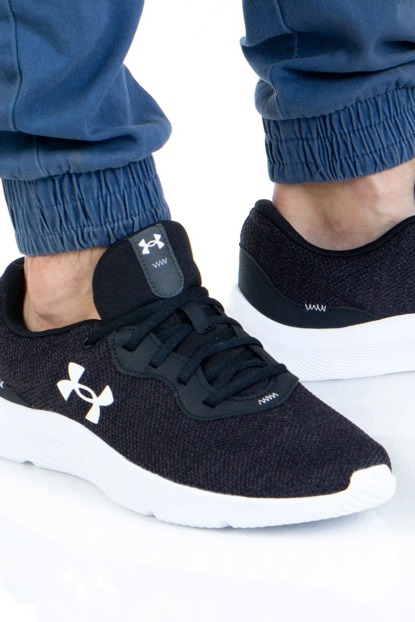 Under Armour Zapatilla Under Amour Mojo 2 Navy New